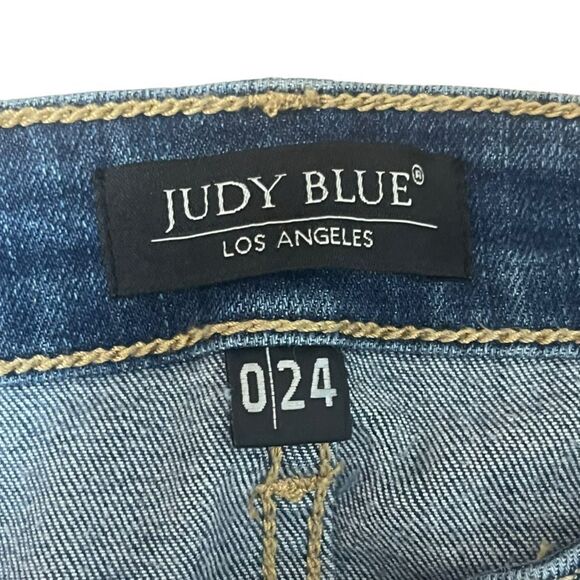 Judy Blue Skinny Fit Capri Distressed Jeans Sz 0/24 - Picture 8 of 8